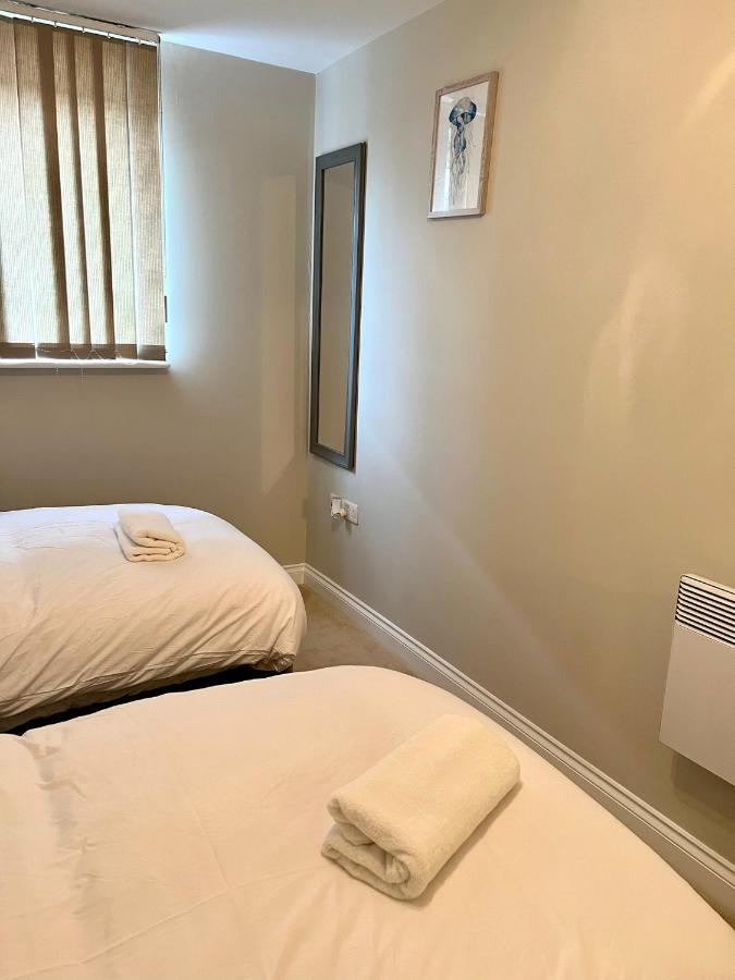 Stylish Luxe Apartment Harlow Eksteriør bilde